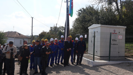 Qusar rayonunun Əvəcük kəndinin elektrik enerjisi infrastrukturu tamamilə, Yuxarı Tahircal kəndini elektrik enerjisi ilə təmin edən 10 KV-luq hava elektrik verilişi xətti yenidən qurulub