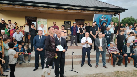 Kənd komandaları arasında gərgin idman mübarizəsi: Qusar rayonunda futbol turniri başa çatıb