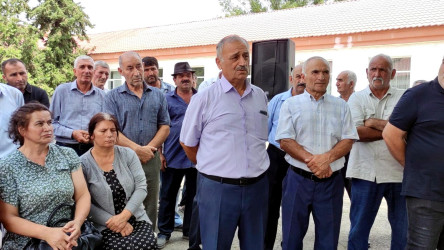 RİH başçısının Köhnə Xudat kəndində vətəndaşların səyyar qəbulu keçirilib