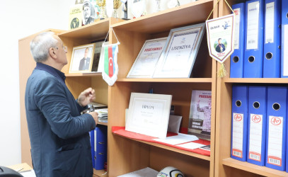 İcra başçısı Qusar Uşaq Gənclər İdman-Şahmat Məktəbində təmirdən sonra yaradılmış şəraitlə yerində tanış olub