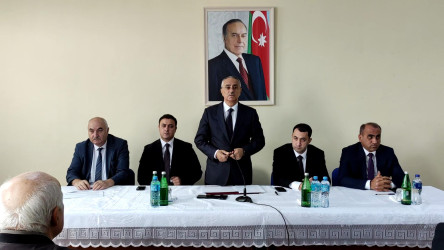 Piral kəndində vətəndaşların səyyar qəbulu keçirilib