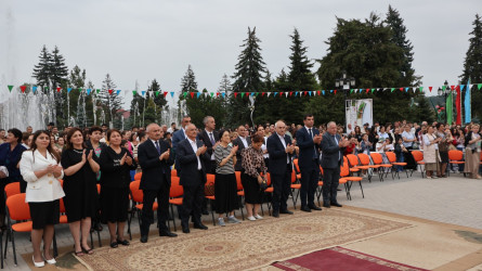 Qusar rayonunda teatr mövsümünün möhtəşəm bağlanış mərasimi keçirilib