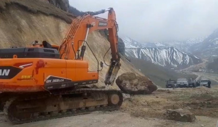 Güclü yağış və qarın fəsadlarının aradan qaldırılması istiqamətində işlər davam etdirilir