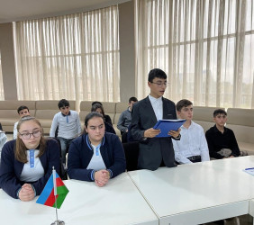 “Heydər Əliyev siyasi məktəbini öyrənirik” dərsləri çərçivəsində “Şanlı Zəfərimiz-əbədi qürurumuz” mövzusunda növbəti məşğələ baş tutub