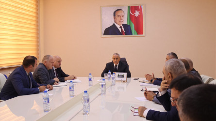 Qusar rayonunda həyata keçirilən abadlıq-quruculuq işlərinin icrası üzrə müzakirələr aparılıb