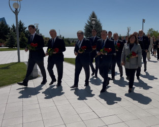 Ulu Öndərin ömür yolu Vətənə və xalqa xidmət nümunəsidir