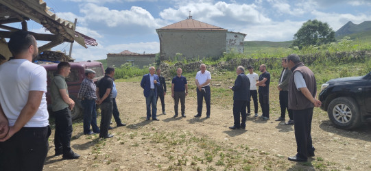 İcra başçısı Arçan və Əlix kəndlərində sakinlərlə görüşüb