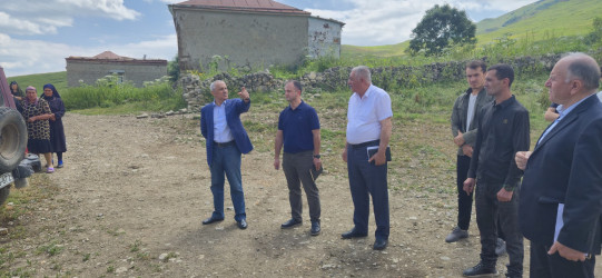 İcra başçısı Arçan və Əlix kəndlərində sakinlərlə görüşüb