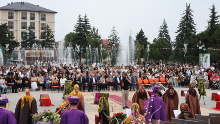 Qusar rayonunda teatr mövsümünün möhtəşəm bağlanış mərasimi keçirilib
