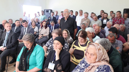 03.06.2025-ci il tarixində RİH başçısının növbəti səyyar qəbulu Ləgərqışlaq və Urvaoba kəndlərində keçirilib