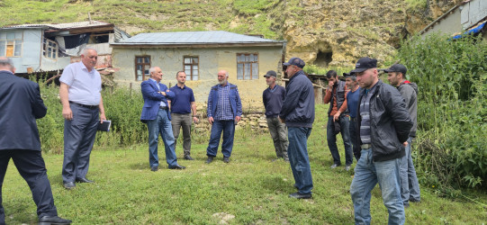 İcra başçısı Arçan və Əlix kəndlərində sakinlərlə görüşüb