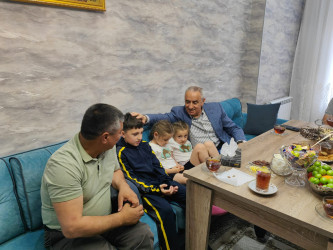 Qusar rayonunda Qurban bayramı münasibətilə şəhid ailələri və qazilərə bayram payları təqdim olunub