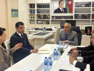 Qusar Rayon İcra Hakimiyyətinin başçısı bir qrup şəhid ailəsinin üzvünü və vətəndaşı fərdi qaydada qəbul edib