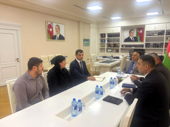 Qusar Rayon İcra Hakimiyyətinin başçısı bir qrup şəhid ailəsinin üzvünü və vətəndaşı fərdi qaydada qəbul edib