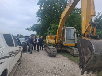 İcra başçısı yeni yol tikintisi və “Şahdağ” Fermer Təssərrüfatının fəaliyyəti ilə tanış olub