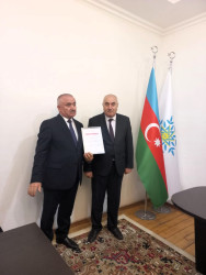 YAP Qusar Rayon Təşkilatının sədri yubileyi münasibətilə təbrik edildi
