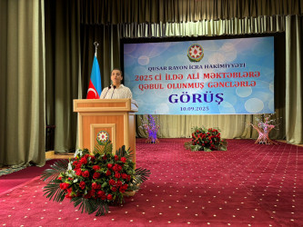 Qusar Rayon İcra Hakimiyyətinin başçısı ali məktəblərə qəbul olunmuş məzunlarla görüşüb