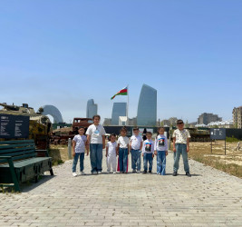 Şəhid ailələrinin övladları Hərbi Qənimətlər Parkını ziyarət etdilər