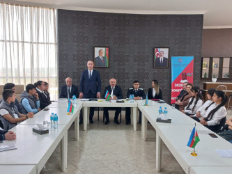 Qusarda "Heydər Əliyev siyasi məktəbini öyrənirik" dərslərinin növbəti məşğələsi keçirilib(01.05.2025)