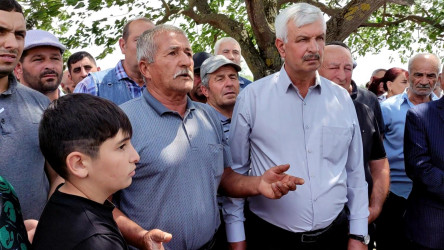 Qusar rayonunun Minəxür kəndində səyyar qəbul keçirilib