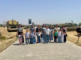 Şəhid ailələrinin övladları Hərbi Qənimətlər Parkını ziyarət etdilər