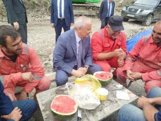 Rayonun Sudur və Quxur kəndlərinə gedən avtomobil yolu sakinlərin istifadəsinə verilib